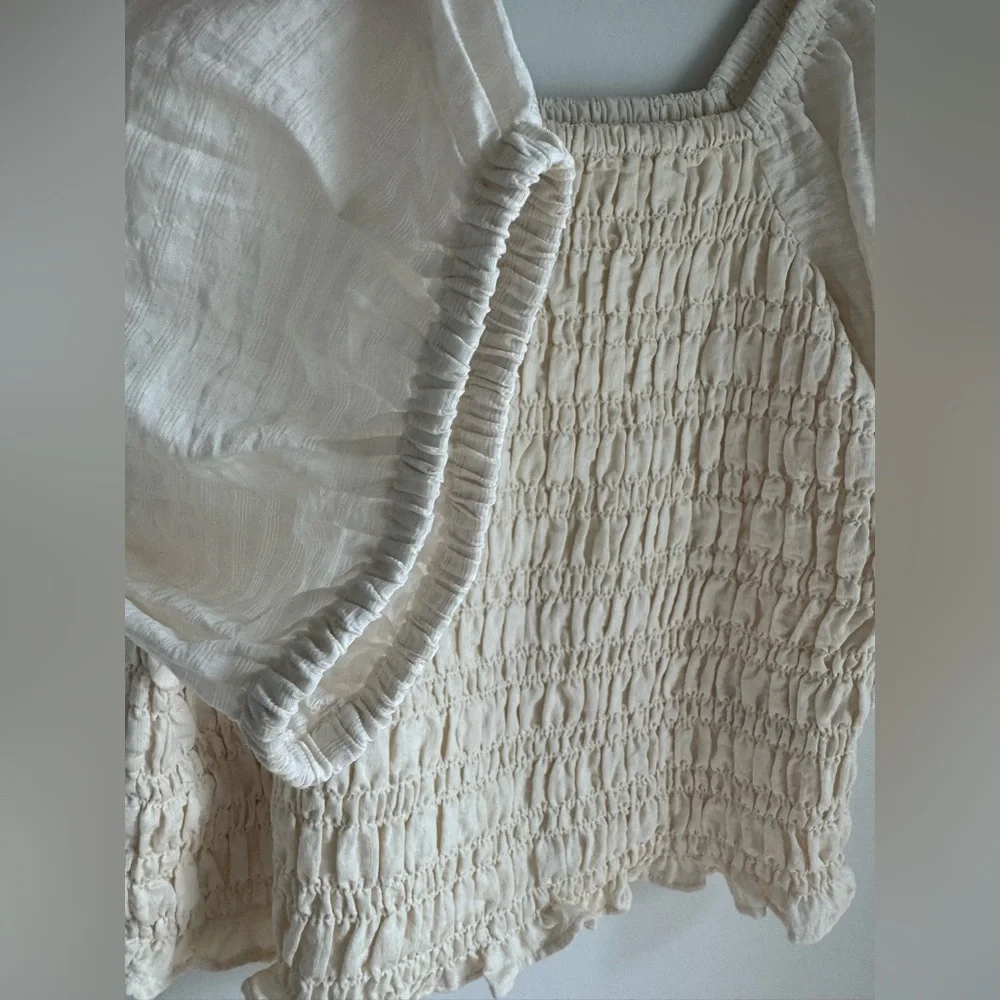 Old‎ Navy Cream Smocked Puff Sleeve Top Women’s Size large NEW Boho Summer